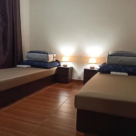 Mokka House Хостел Варшава